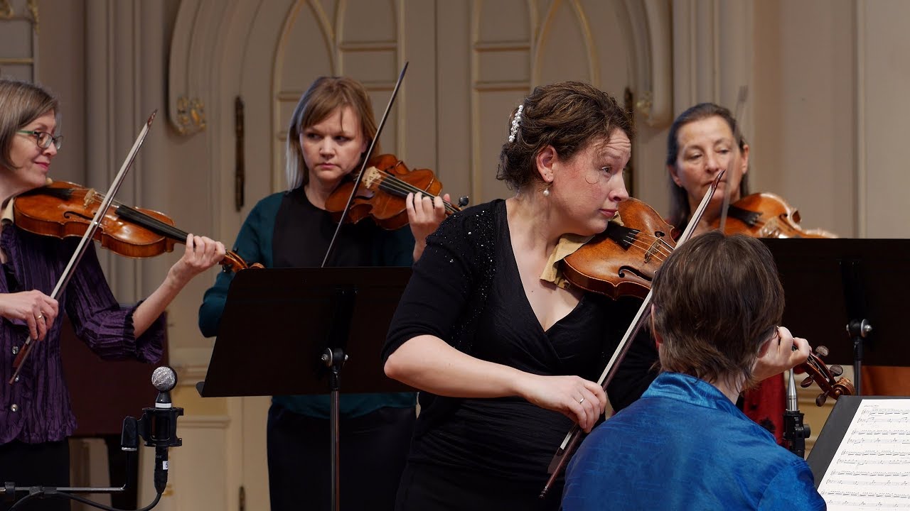 Vivaldi Four Seasons: "Winter" (L'Inverno), complete; Cynthia Freivogel, Voices of Music 4K RV 297
